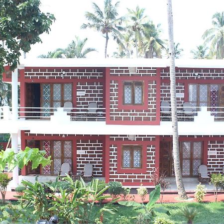 Hill View Beach Resort Варкала Экстерьер фото