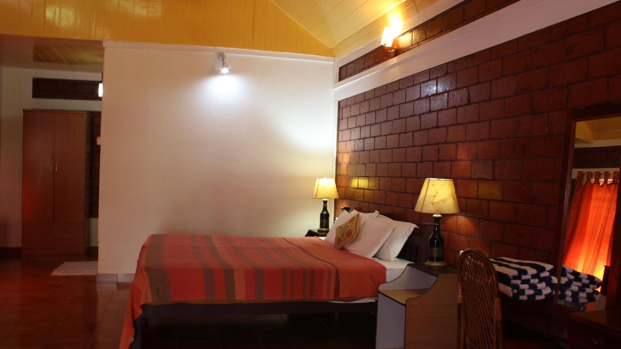 Hill View Beach Resort Варкала Экстерьер фото