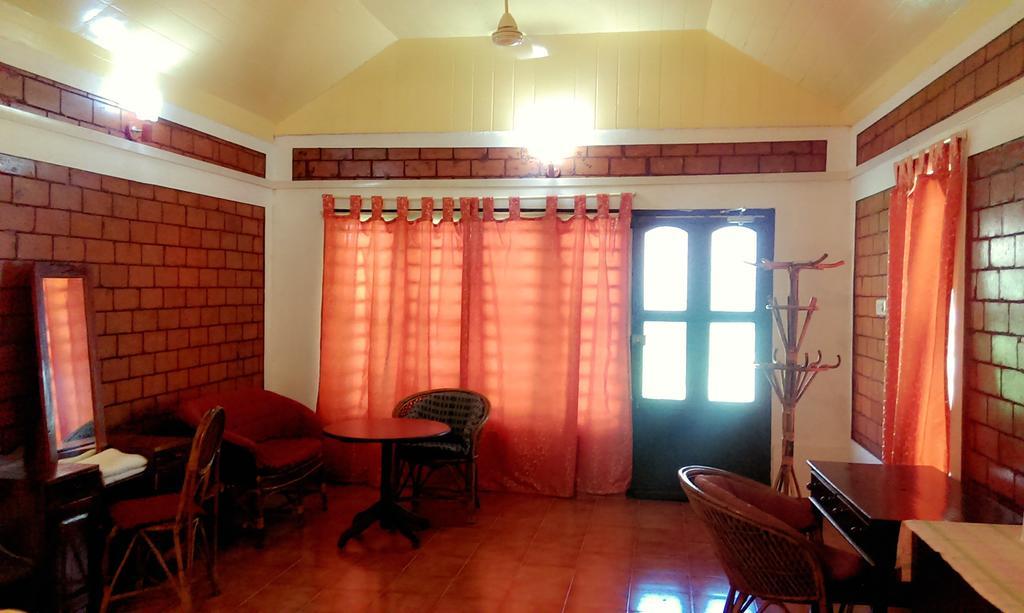 Hill View Beach Resort Варкала Экстерьер фото