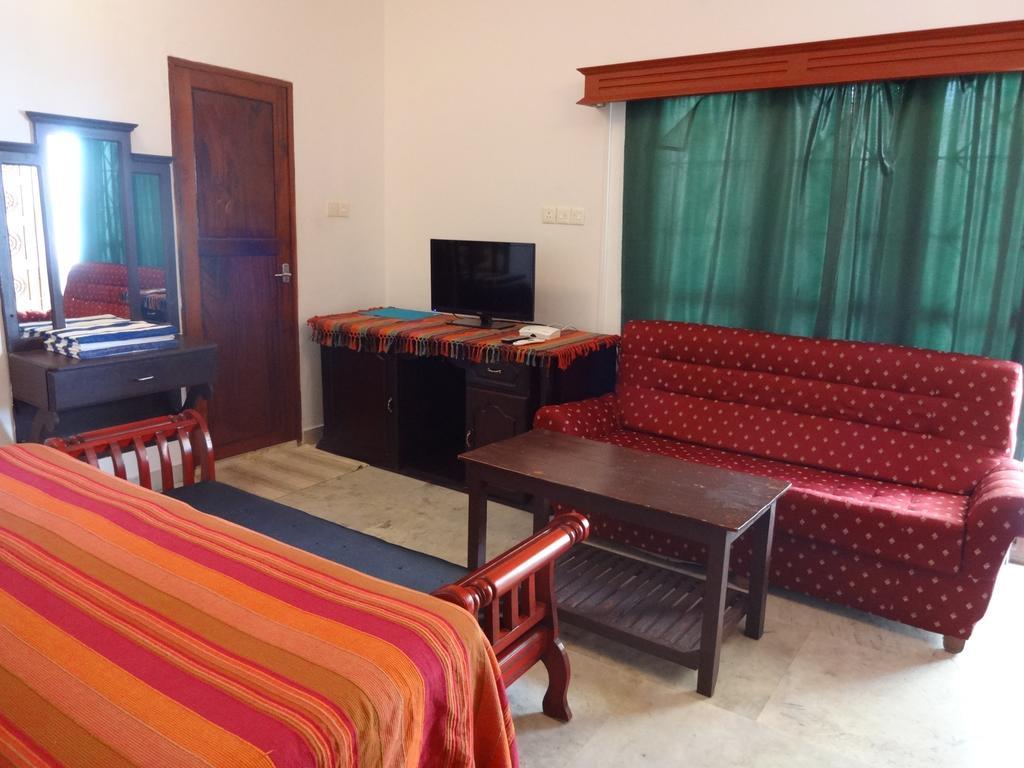 Hill View Beach Resort Варкала Экстерьер фото