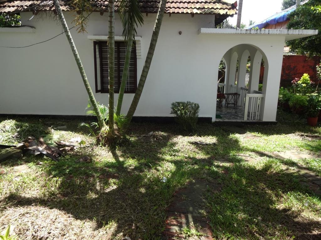 Hill View Beach Resort Варкала Экстерьер фото